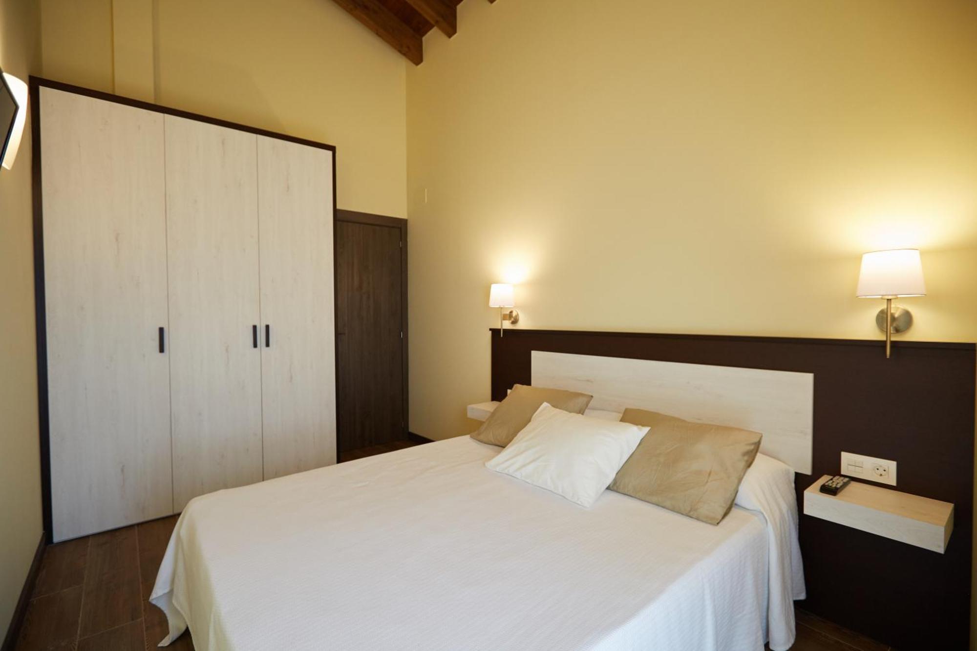 Apartamentos Rurales Casa La Piedra Кольия Экстерьер фото