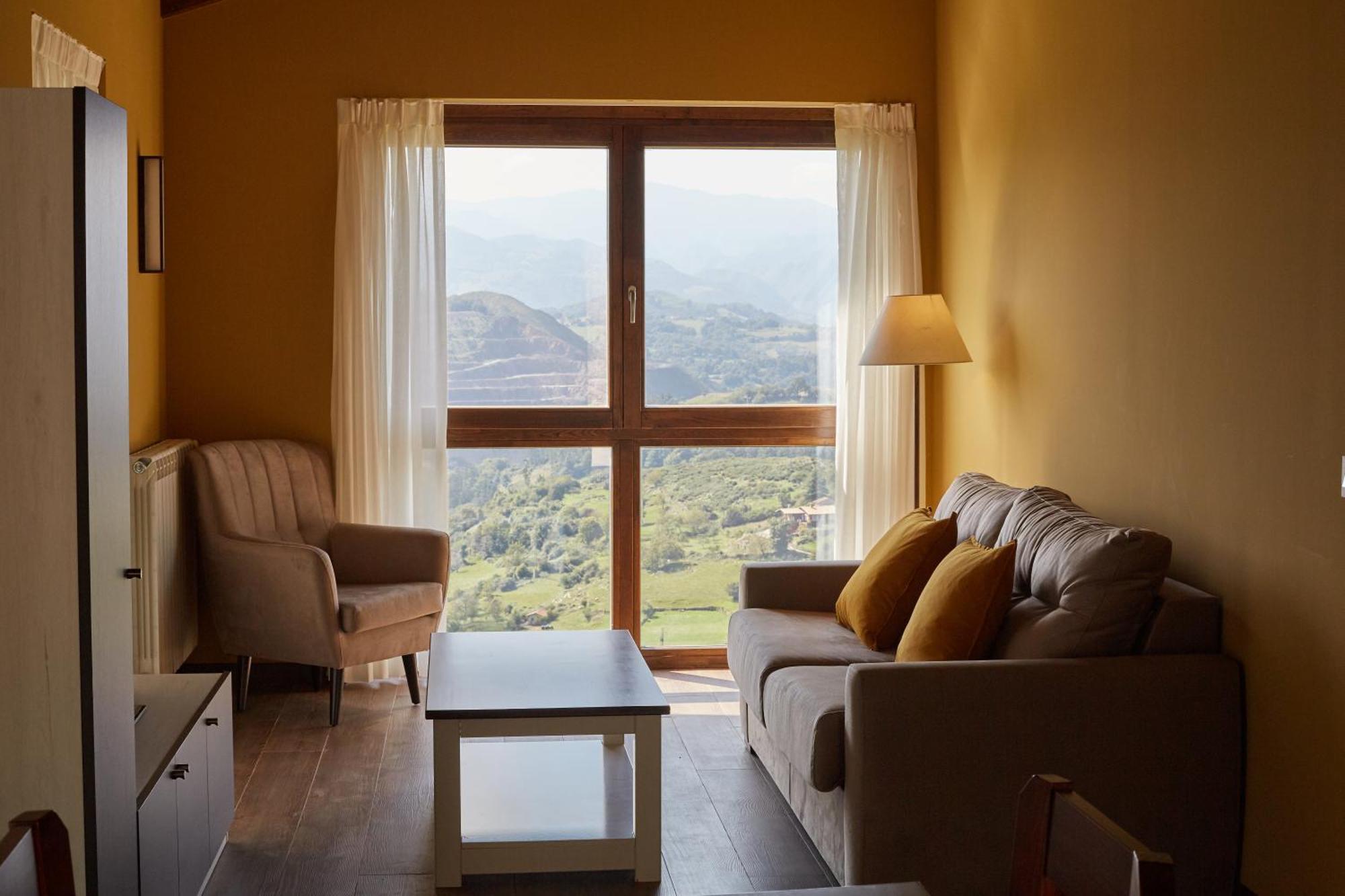 Apartamentos Rurales Casa La Piedra Кольия Экстерьер фото